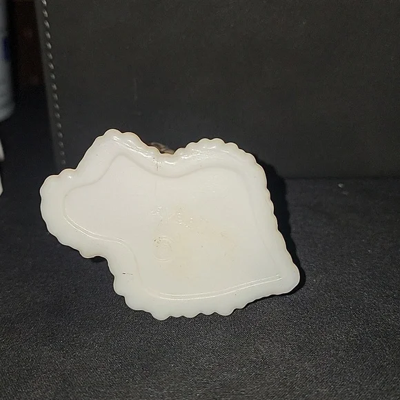 Vintage Avon 1976 Princess of Yorkshire Decanter - Picture 4 of 4